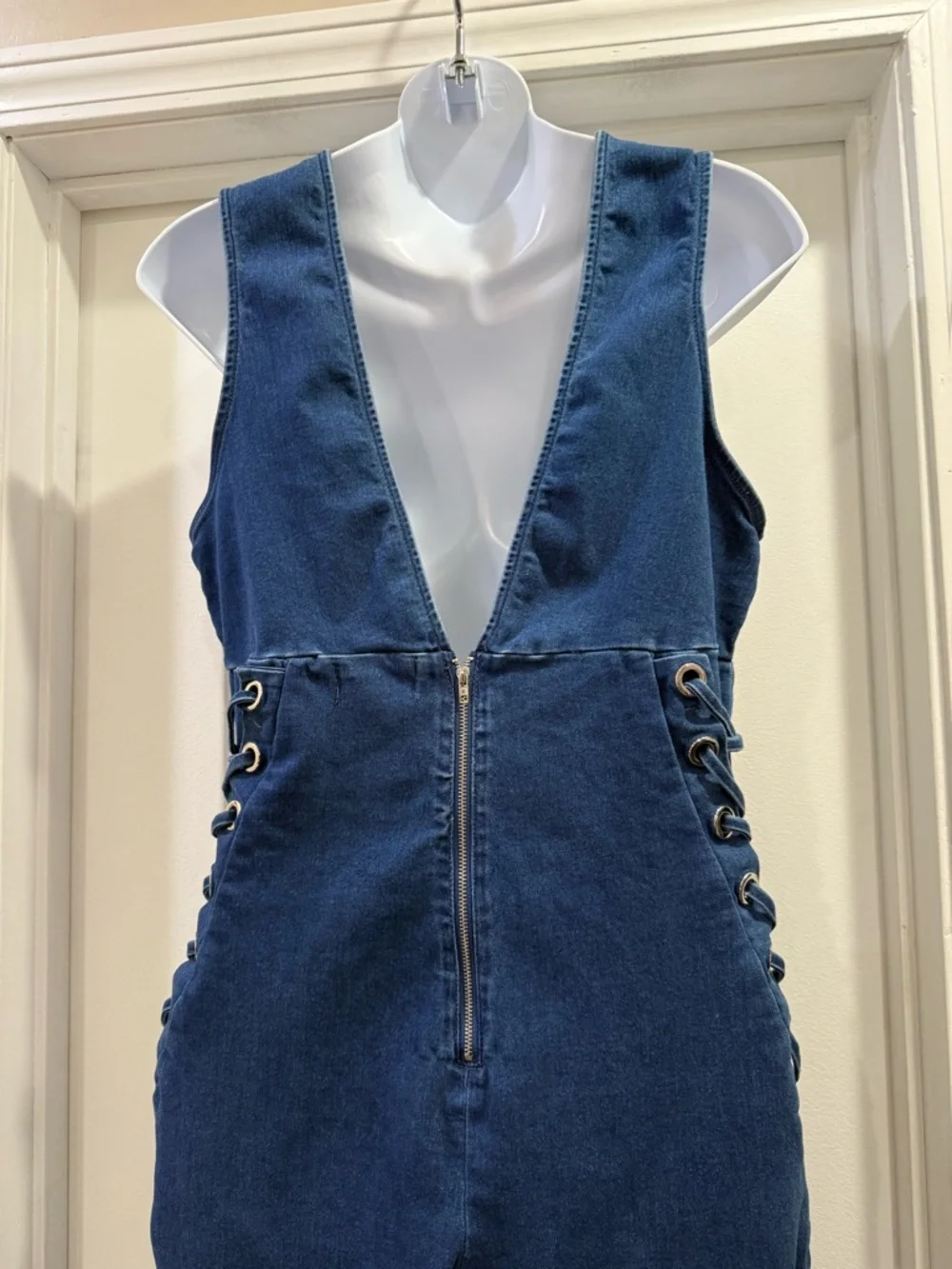 C’EST TOI Denim Laced Sides V-Neck Stretch  Jumpsuit  Size XL - Picture 7 of 14